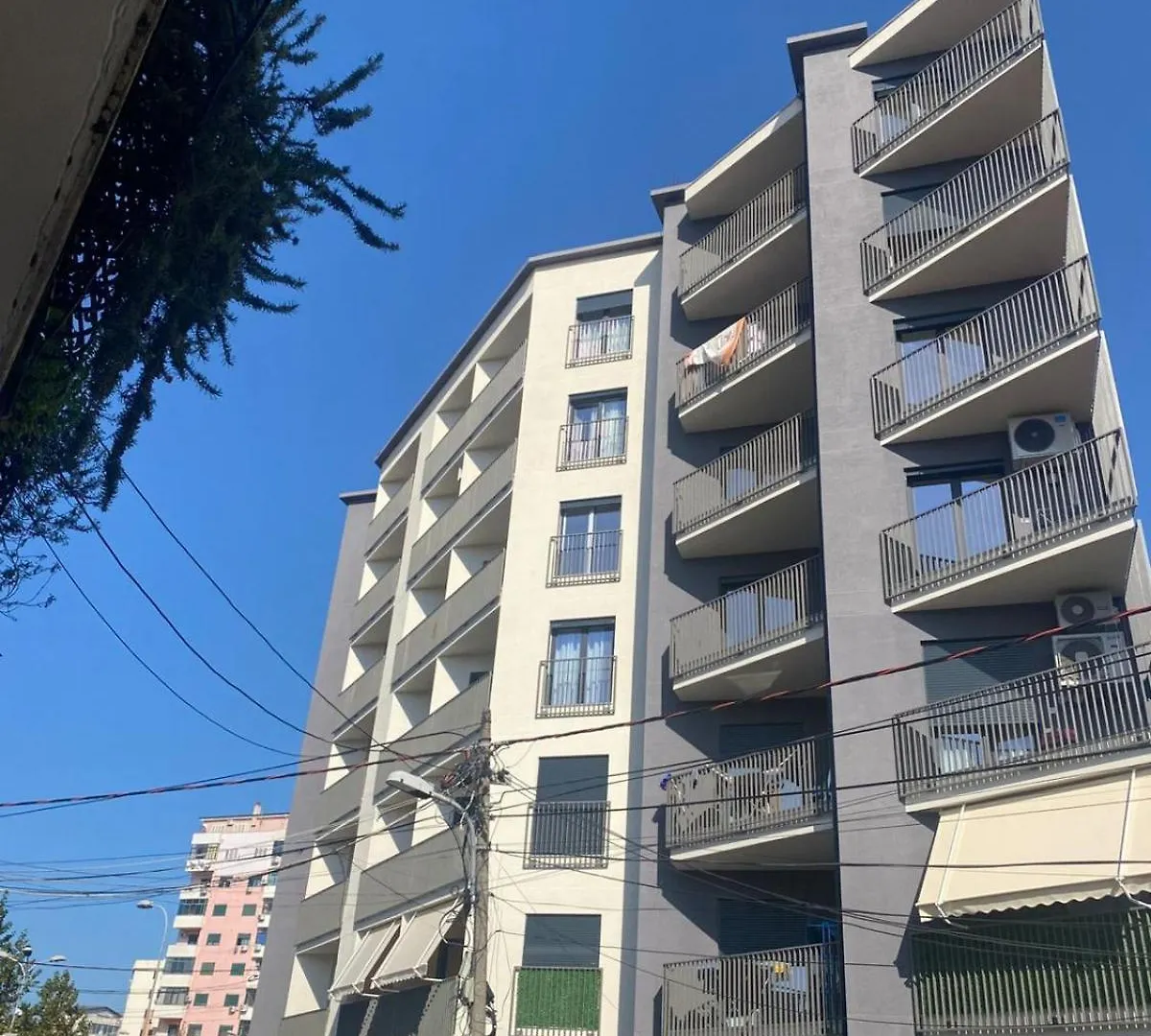 Shkodra Downtown Gem Apartamento